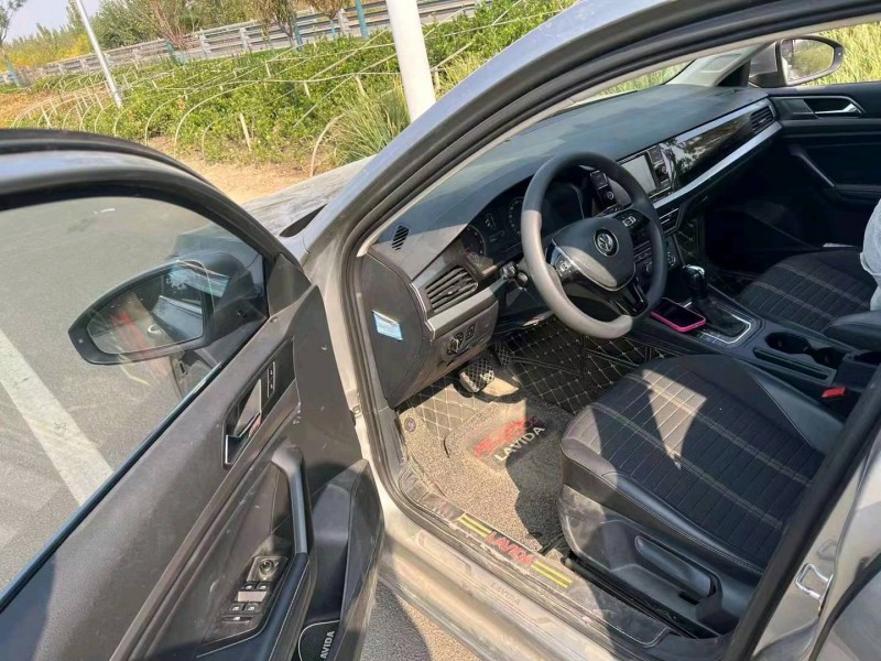 邯郸18年大众朗逸5