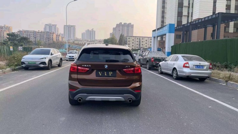 东营17年宝马X19