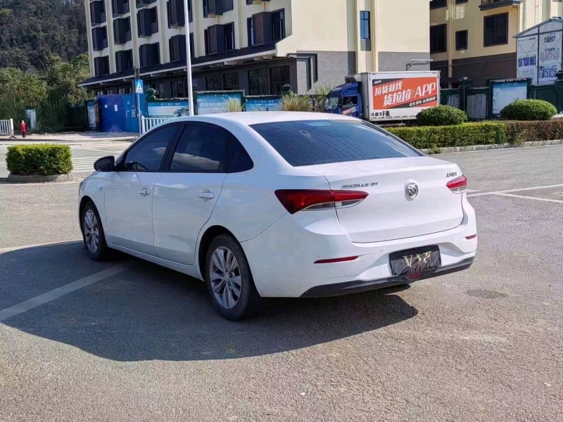 汕头20年别克英朗3