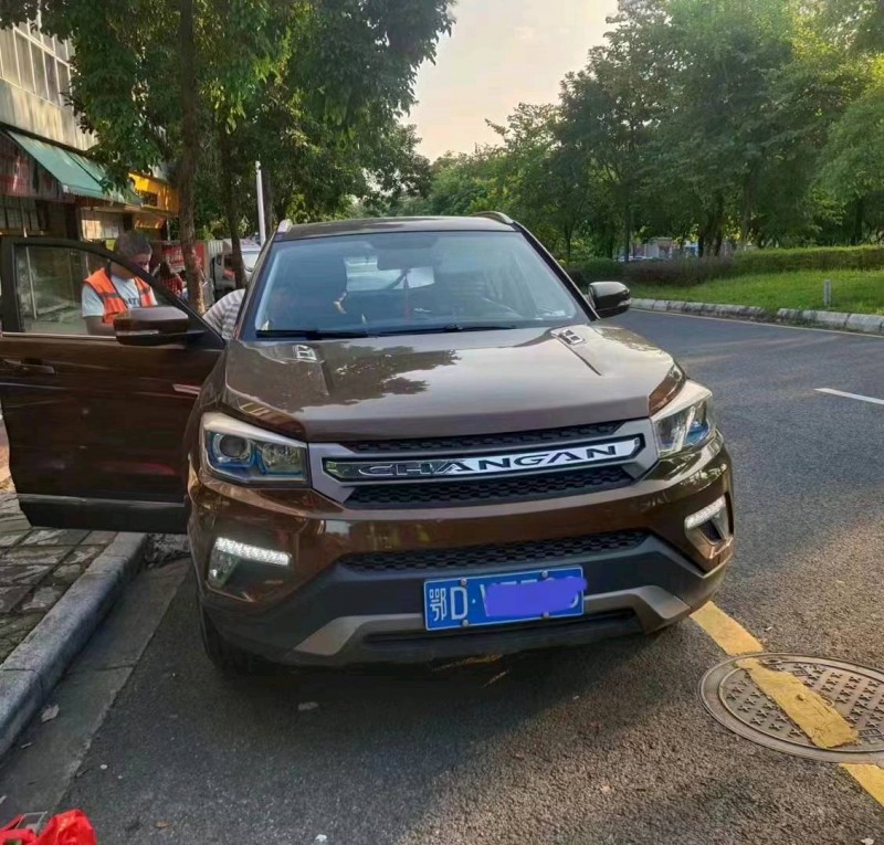 珠海17年长安汽车CS751