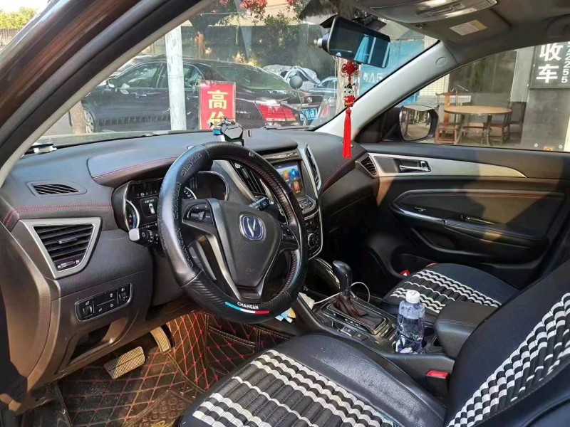 珠海17年长安汽车CS755