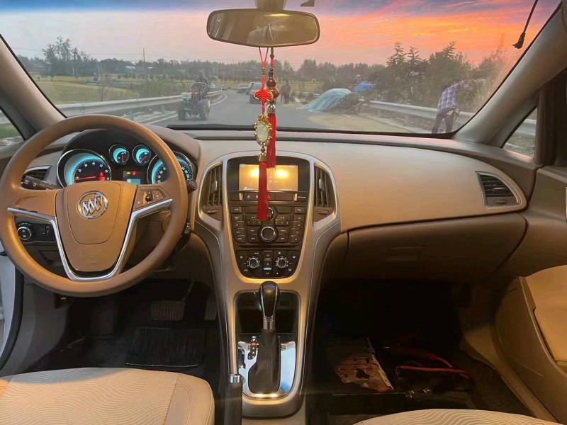 徐州15年别克英朗GT5