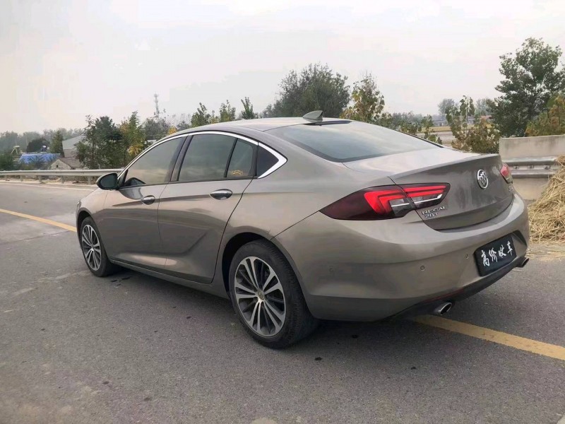 徐州18年别克君威7