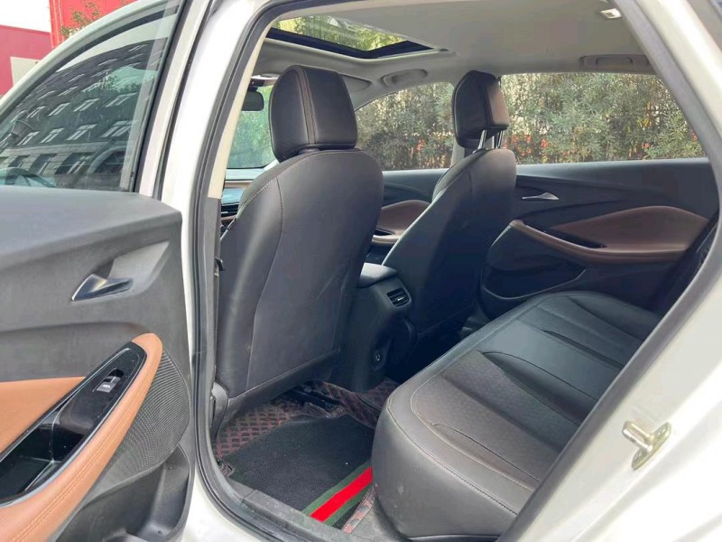 盐城22年别克威朗4