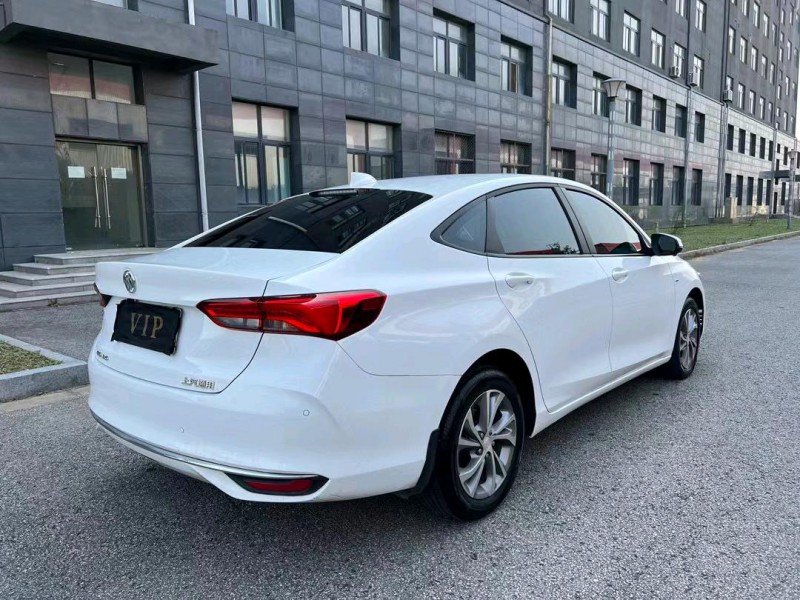 盐城22年别克威朗9