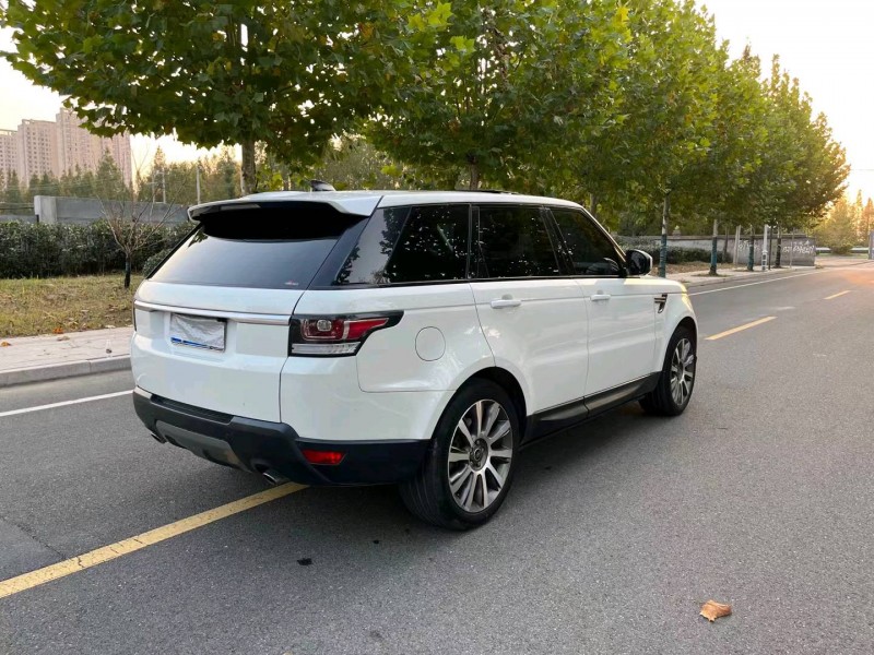 徐州18年路虎揽胜运动8