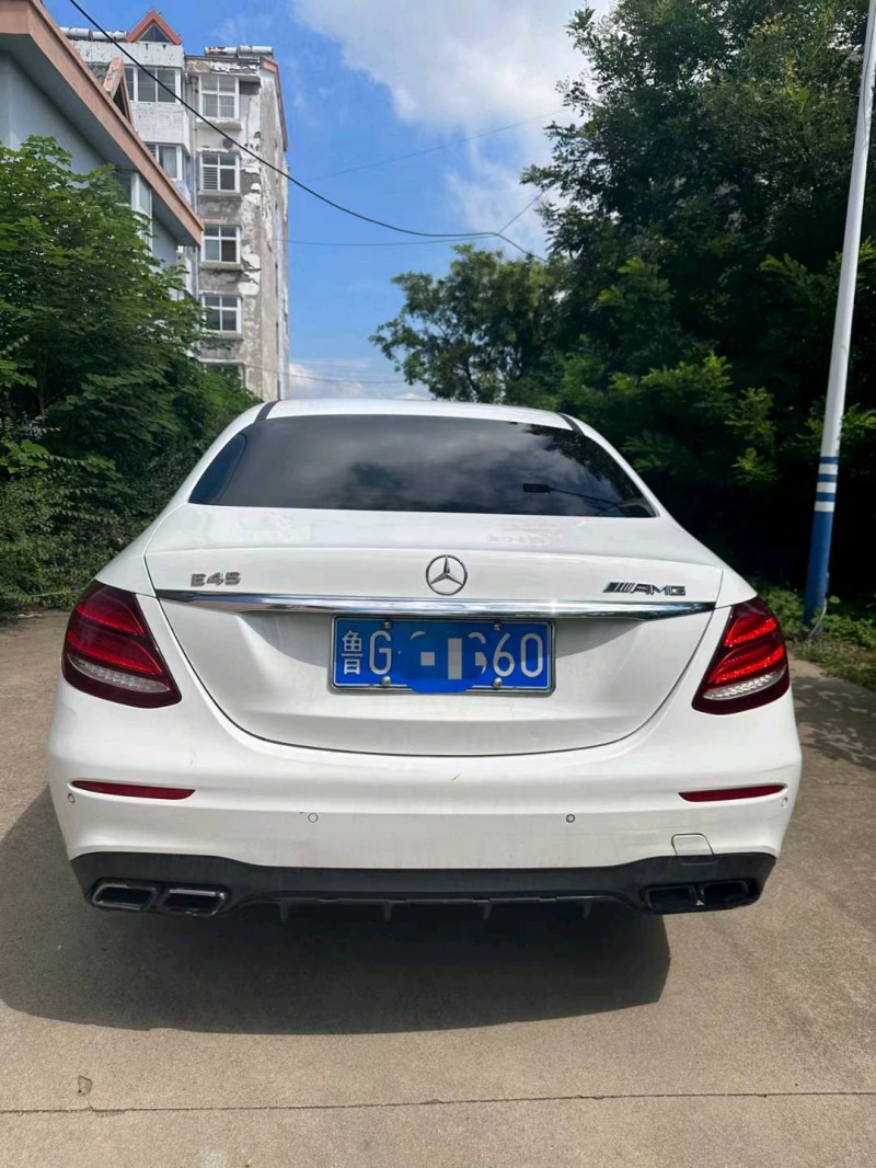 东营17年奔驰E6