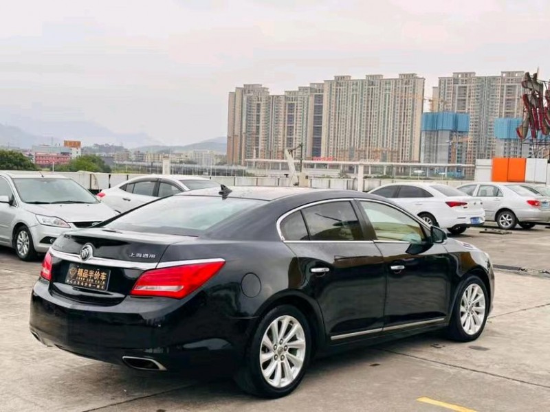 东莞15年别克君越8