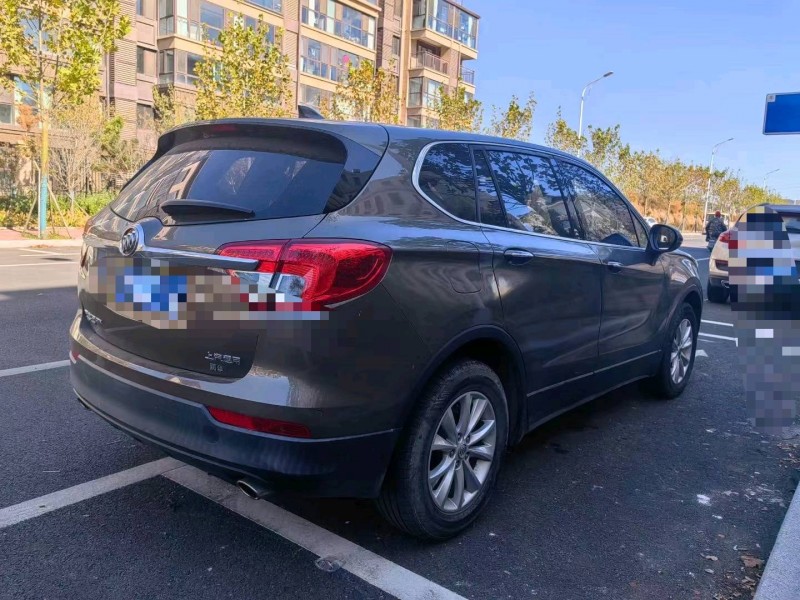 青岛17年别克昂科威8