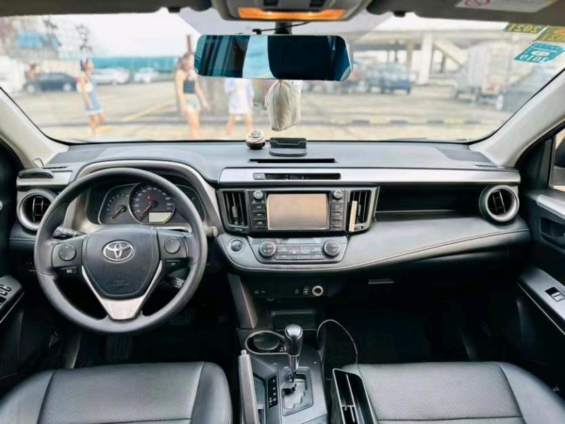 东莞17年丰田RAV45