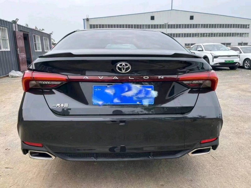 保定21年丰田亚洲龙8