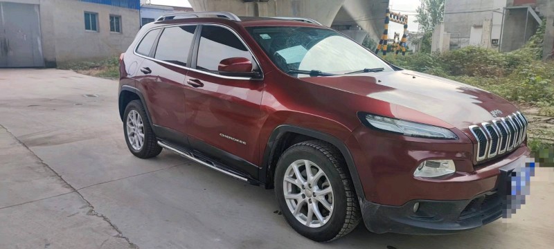 保定18年Jeep自由光3