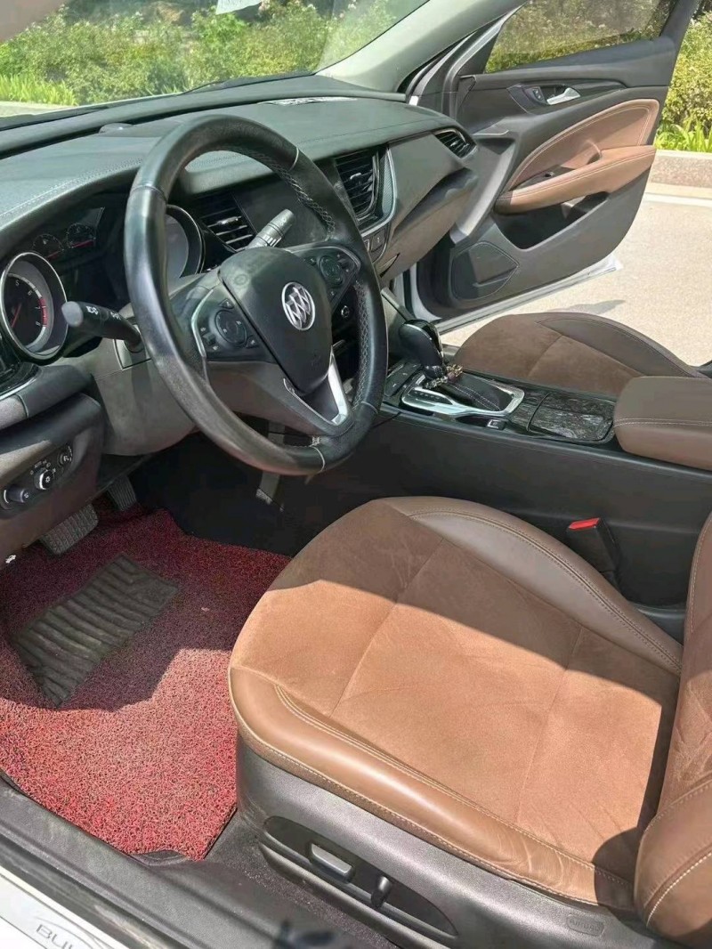 枣庄18年别克君威5