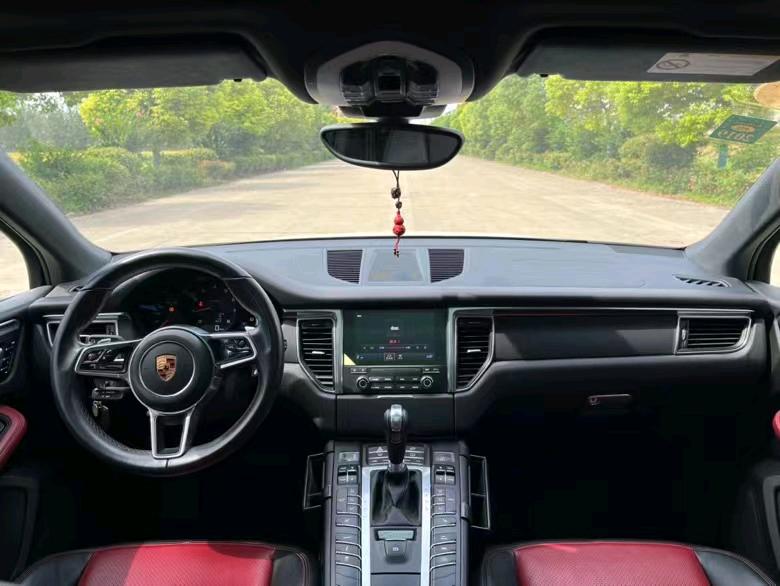 盐城17年保时捷Macan9