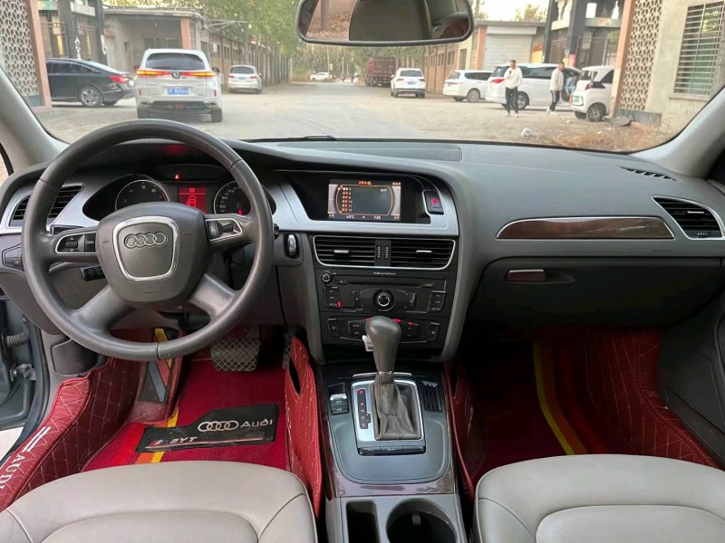 保定12年奥迪A4L8