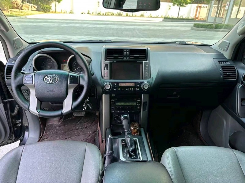 廊坊12年丰田普拉多6