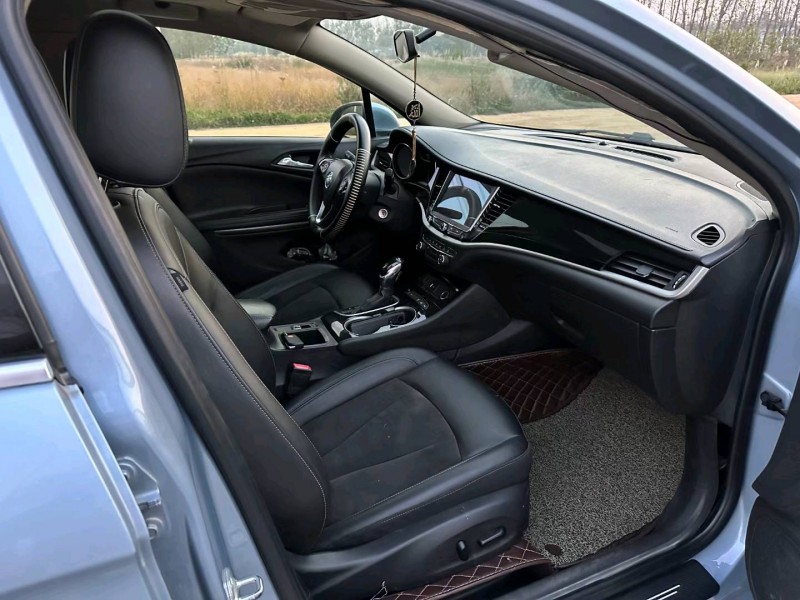 徐州16年别克威朗7