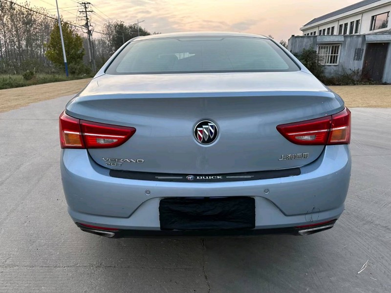 徐州16年别克威朗8