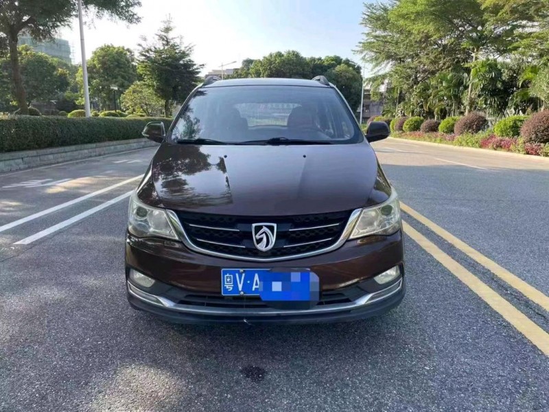 深圳16年寶駿7301
