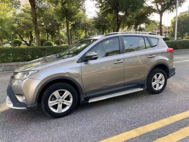 汕头14年丰田RAV43