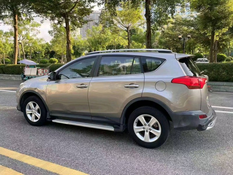 汕头14年丰田RAV48