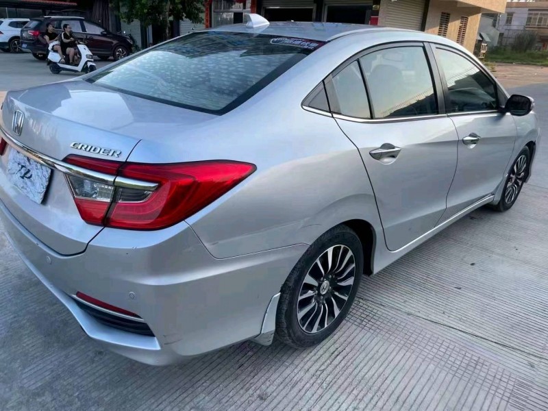 珠海13年本田凌派5