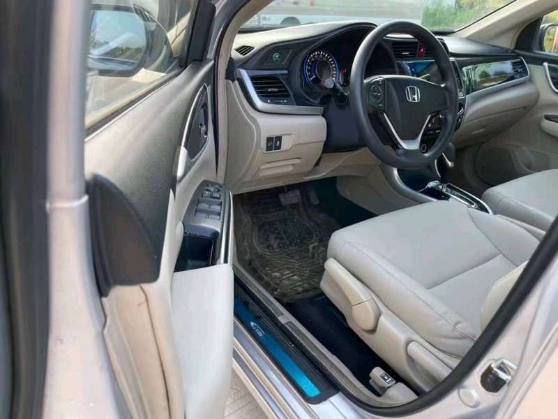 珠海13年本田凌派7