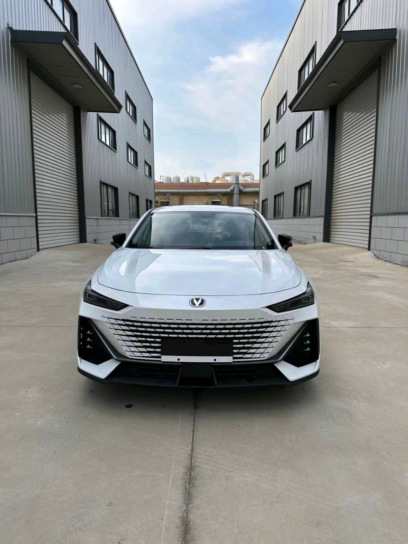 宿迁23年长安汽车UNI-V1