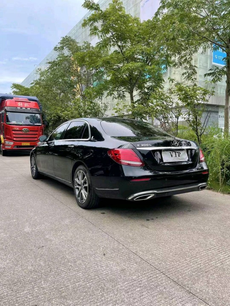 嘉兴18年奔驰E7