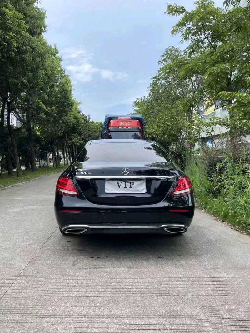 嘉兴18年奔驰E9