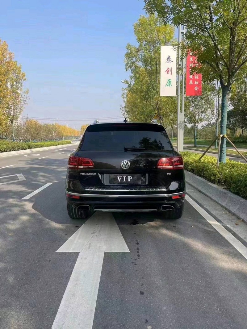 嘉兴17年大众途锐5