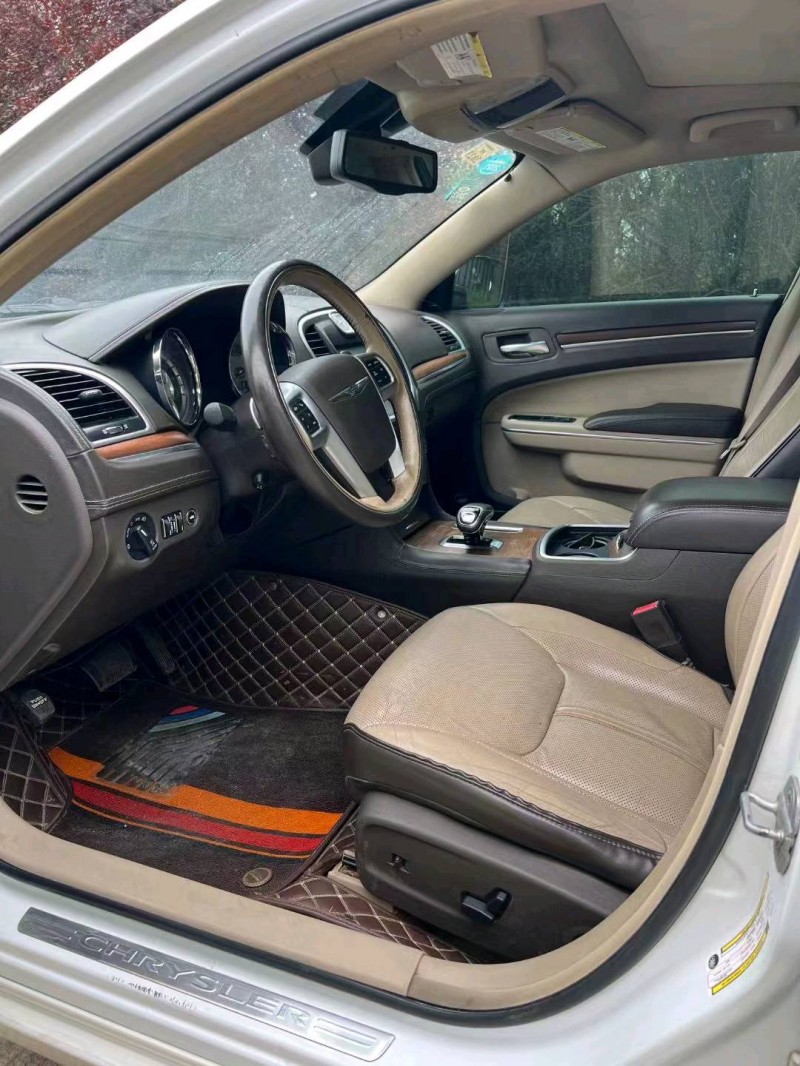 常州13年克莱斯勒300C7