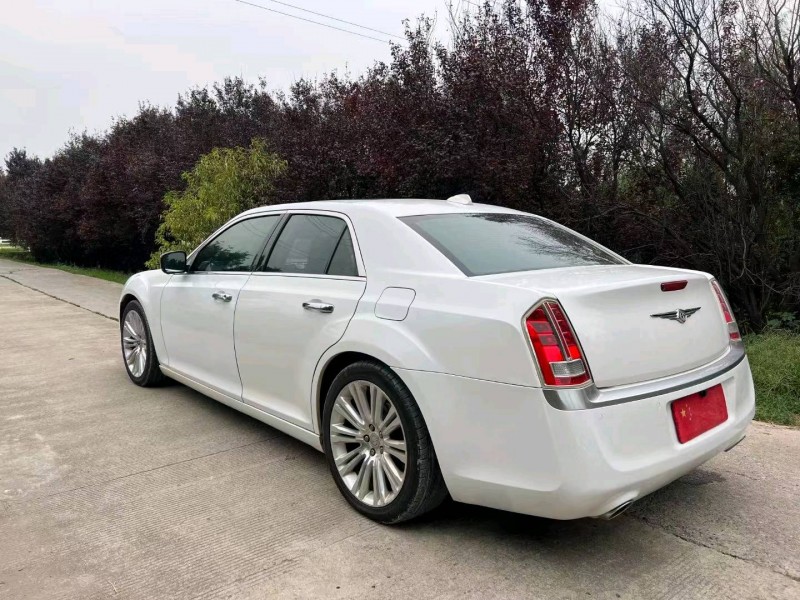 常州13年克莱斯勒300C9