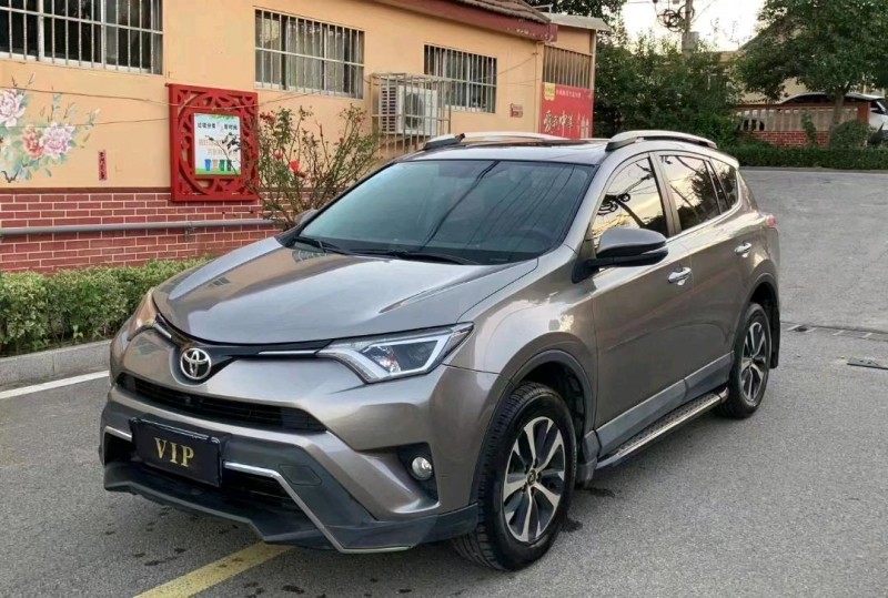 枣庄17年丰田RAV4荣放2