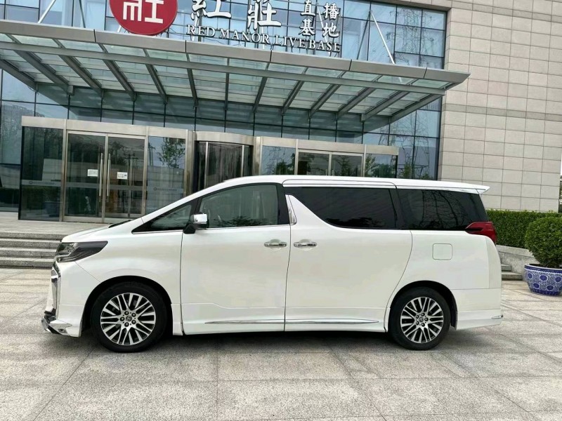 潍坊19年丰田埃尔法3