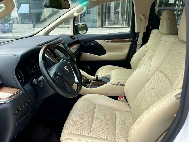 潍坊19年丰田埃尔法4