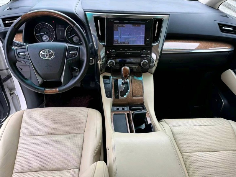 潍坊19年丰田埃尔法5