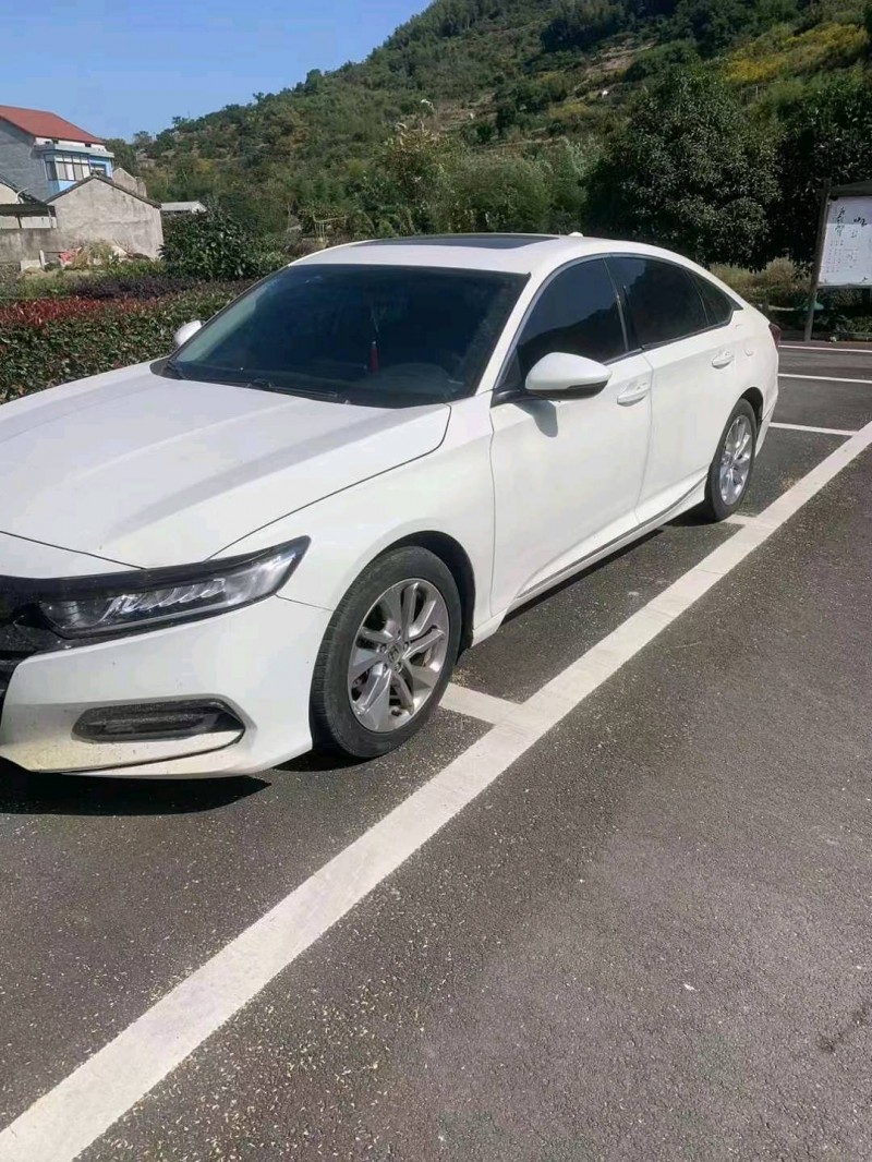 嘉兴19年本田雅阁8