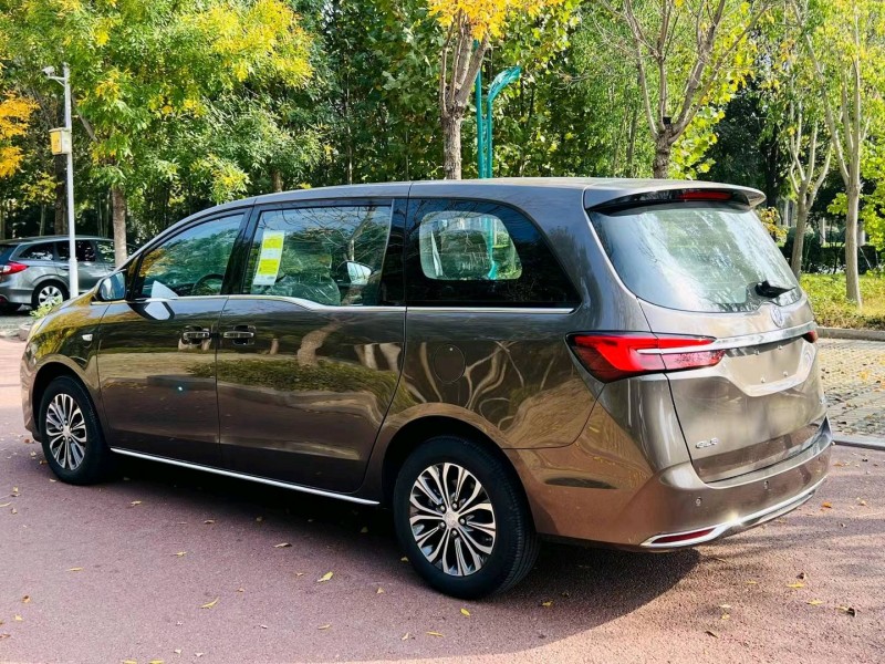 聊城23年别克GL84