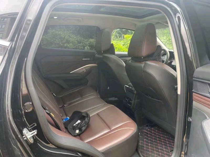 珠海20年长城汽车WEY VV64