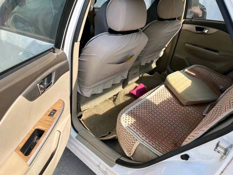 枣庄16年别克凯越5