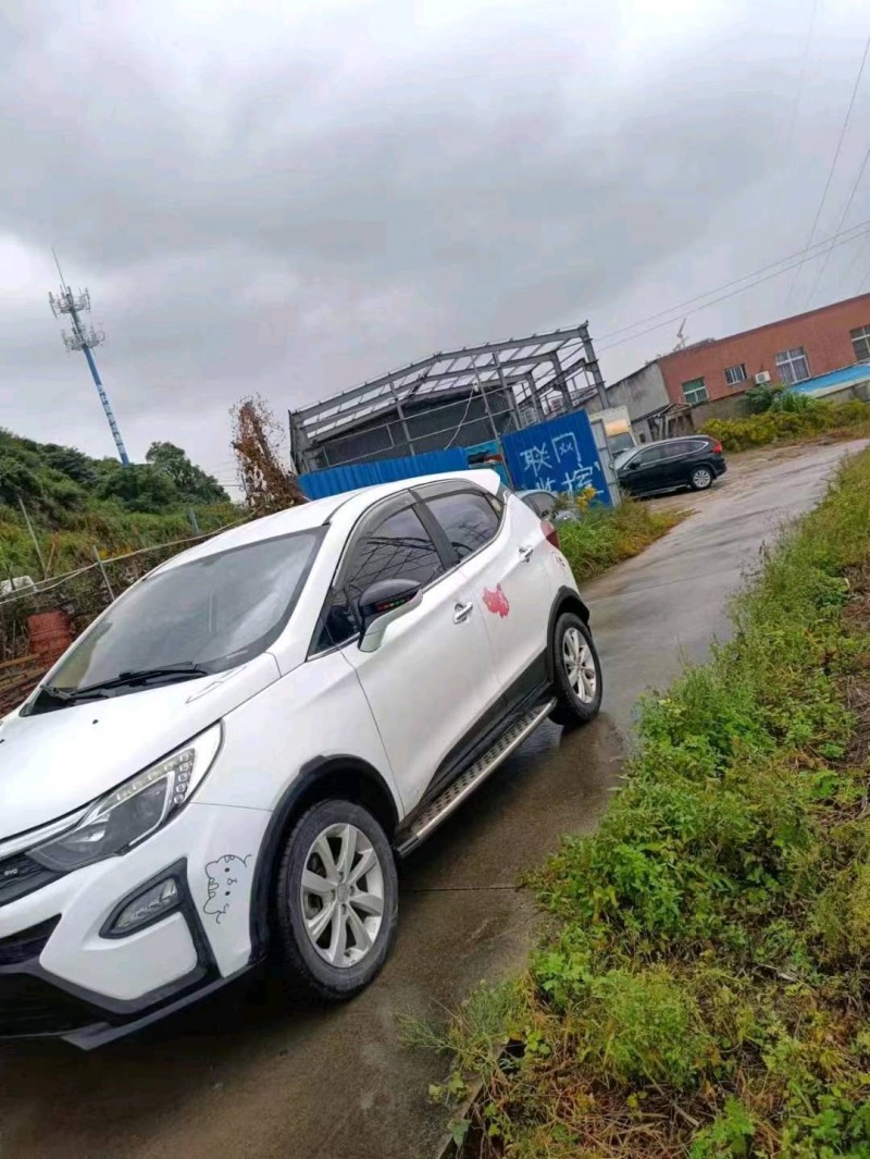 珠海17年比亚迪元4