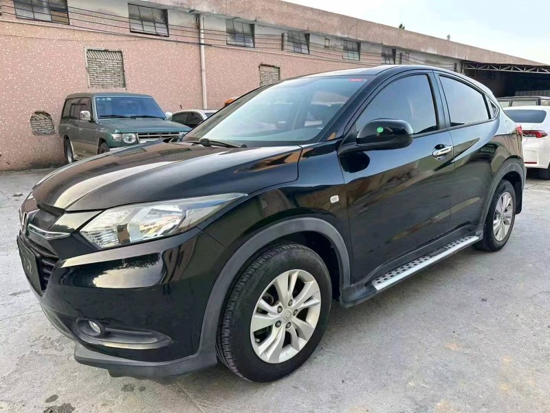 珠海17年本田缤智5