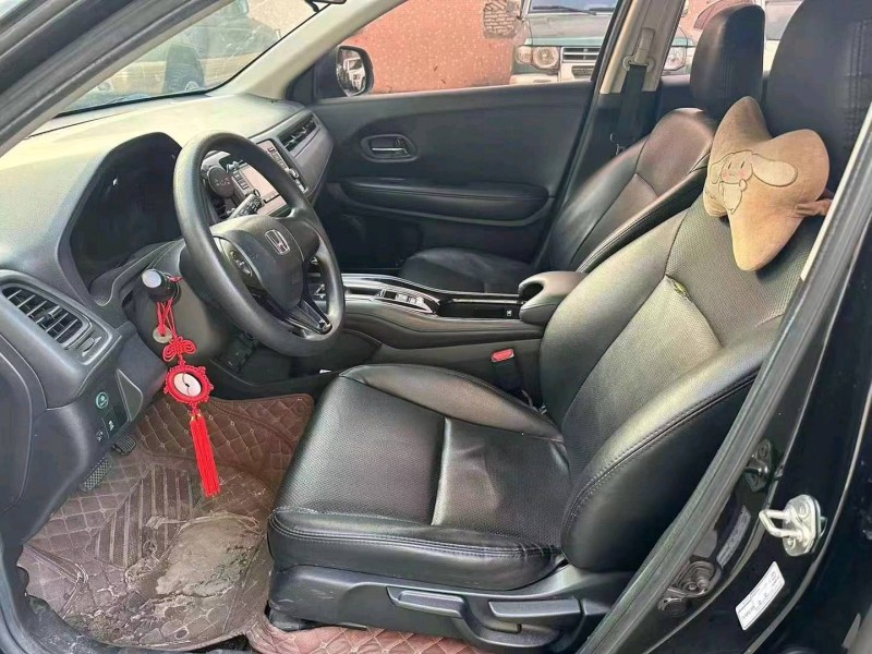 珠海17年本田缤智8