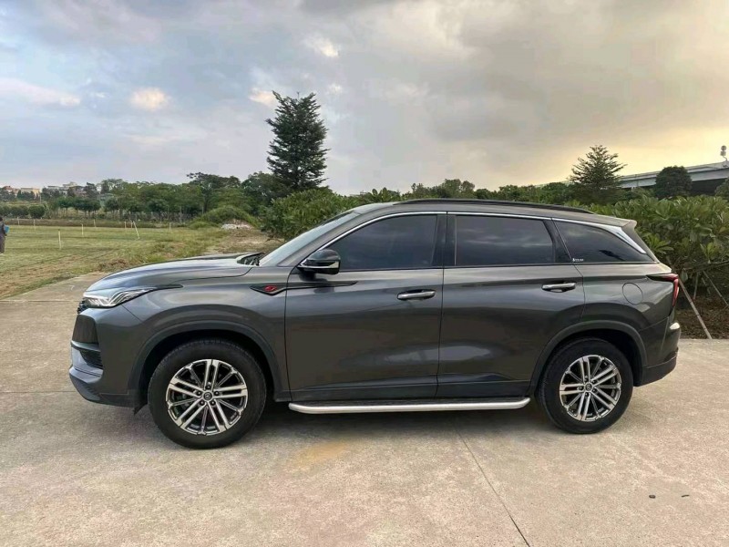 汕头21年长安汽车CS757