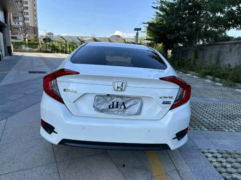 珠海17年本田思域5