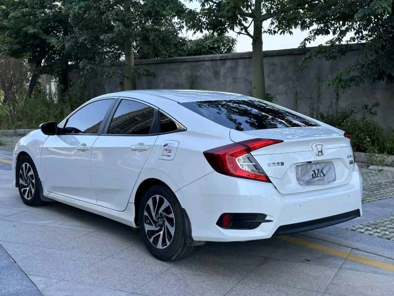 珠海17年本田思域8