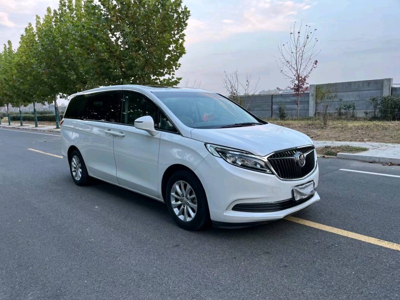 徐州19年别克GL82