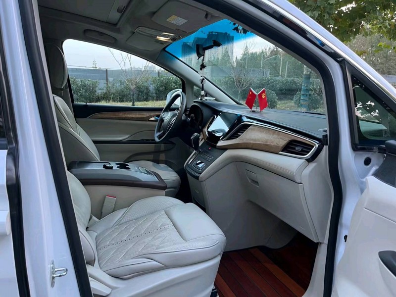 徐州19年别克GL85