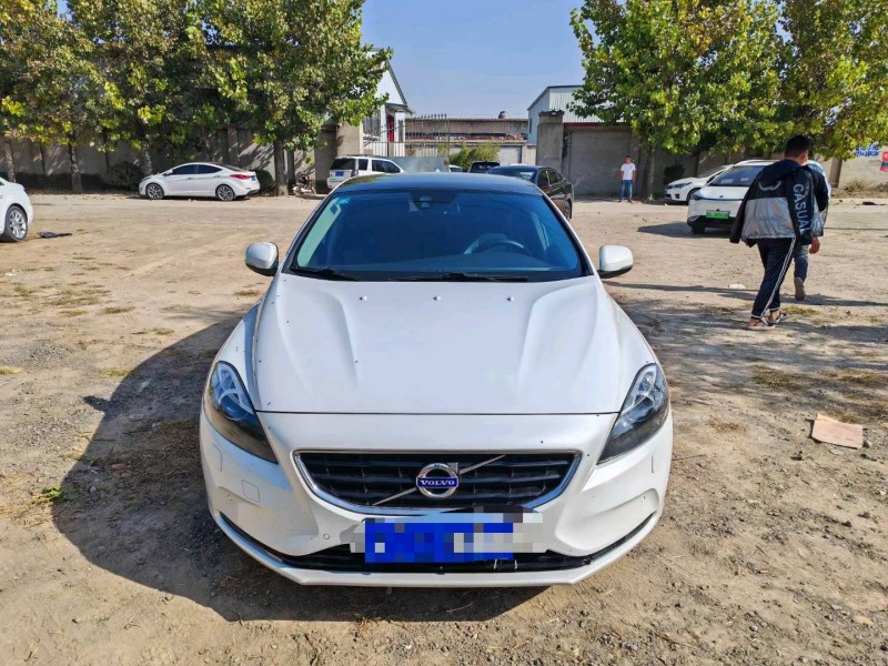 保定14年沃尔沃V401